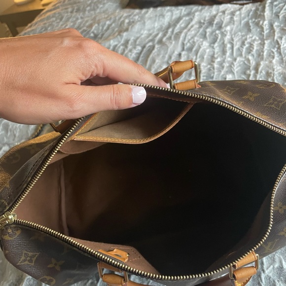 Louis Vuitton Speedy 35 Gently Used